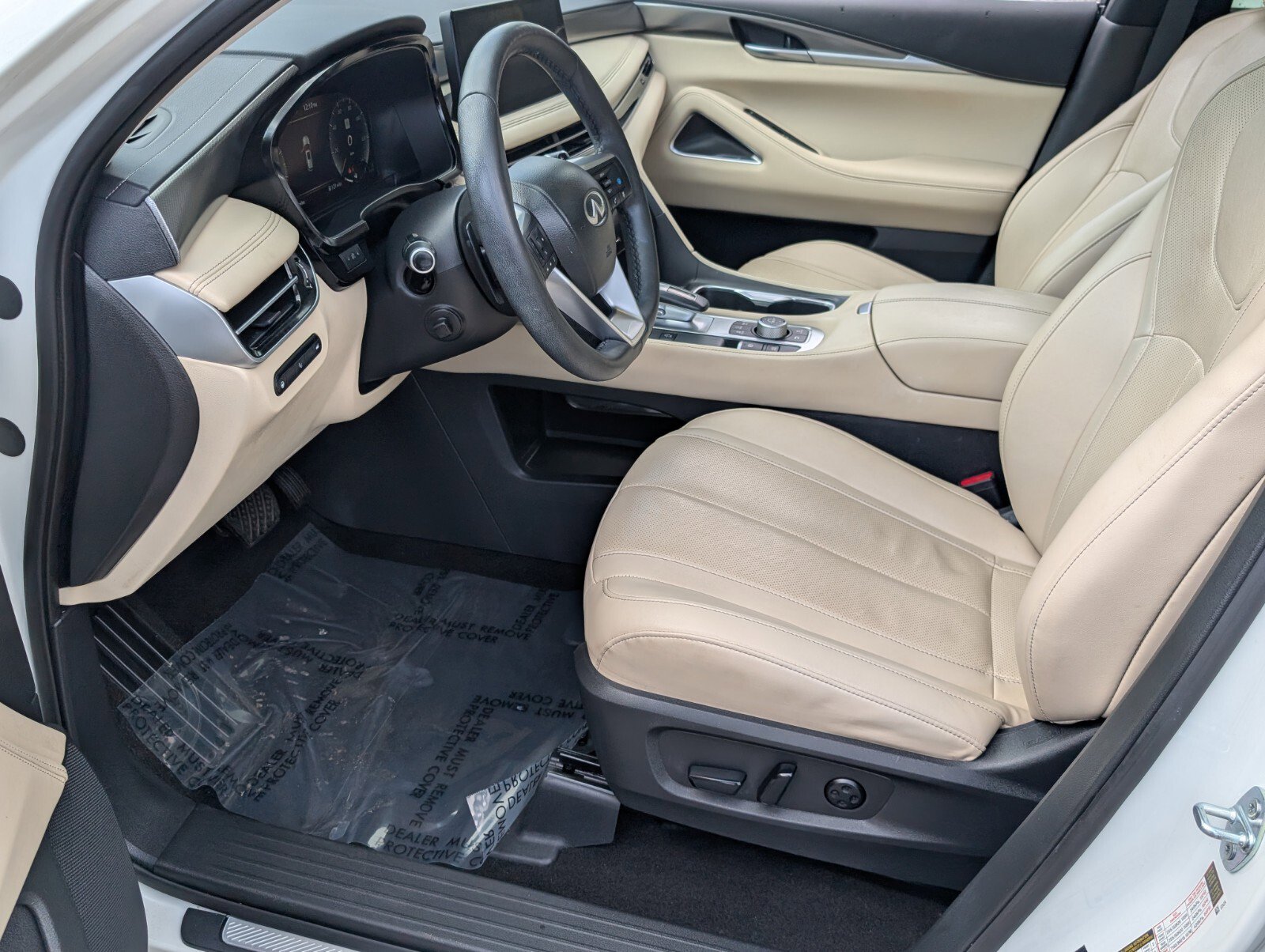 Used 2023 INFINITI QX60 Luxe w/ Vision Package FWD image 11