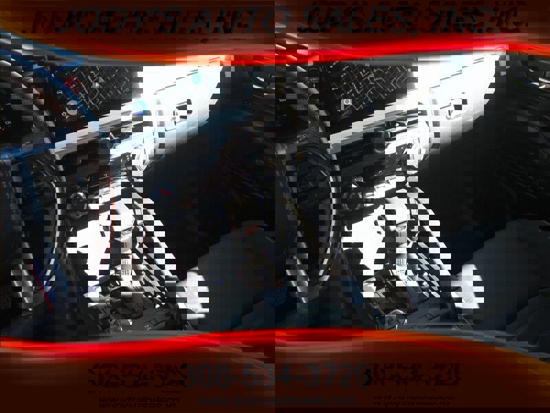 Used 2024 Toyota Tacoma TRD Off-Road image 7