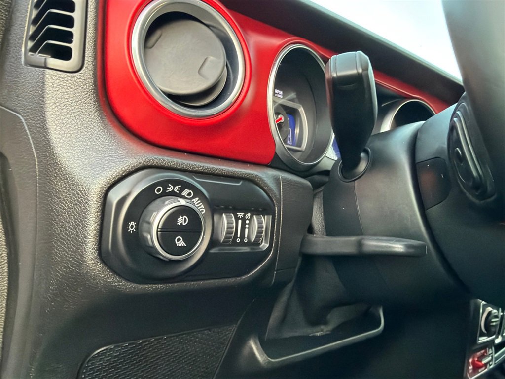 Used 2020 Jeep Gladiator Rubicon image 36