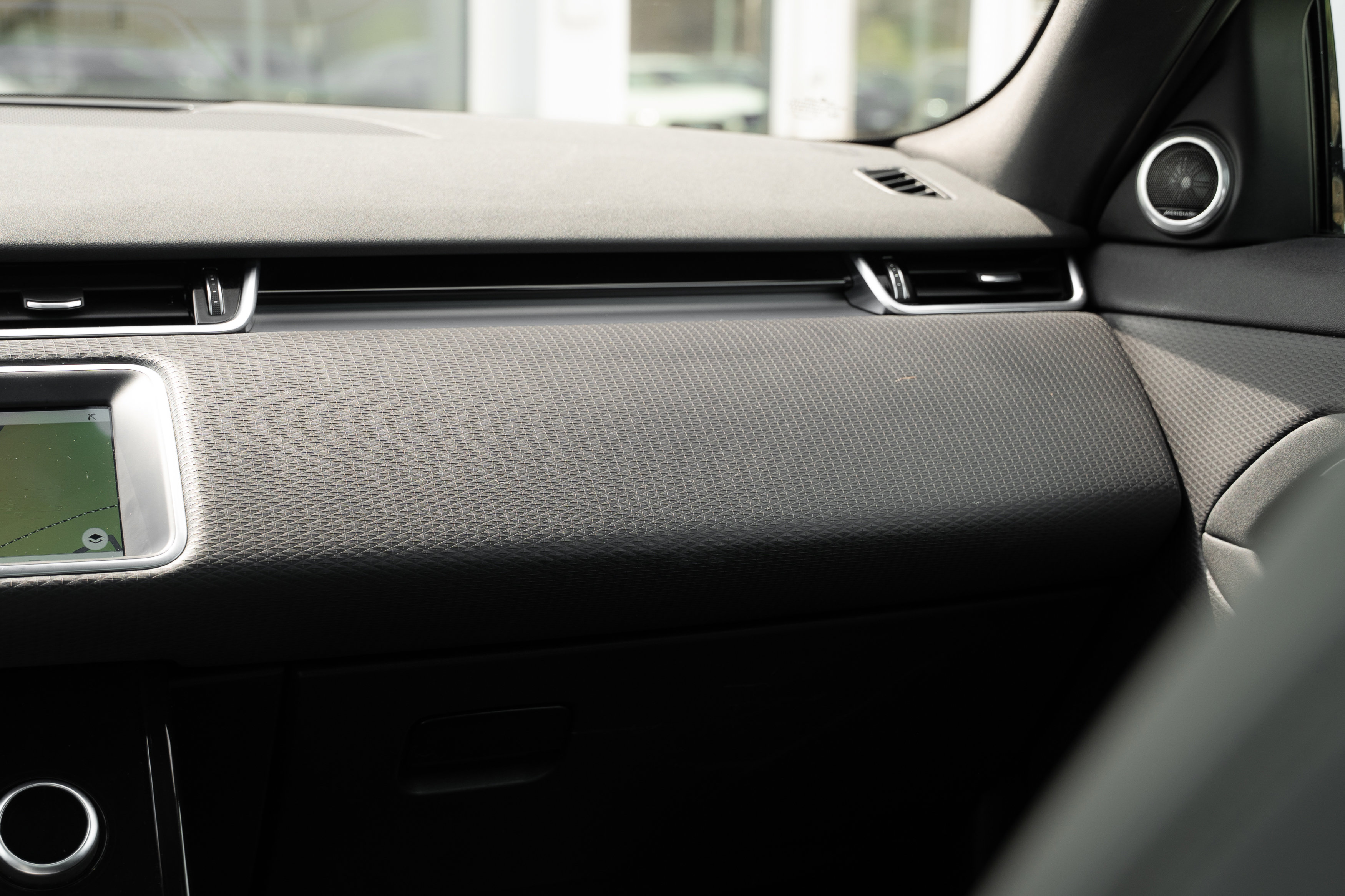 Used 2020 Land Rover Range Rover Evoque S image 14