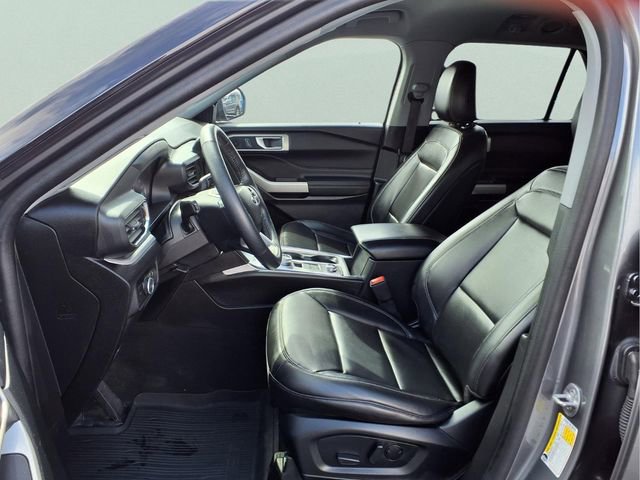 Used 2023 Ford Explorer XLT w/ Equipment Group 202A image 12