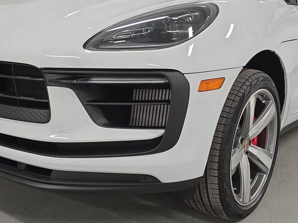 New 2026 Porsche Macan S AWD/4WD image 11