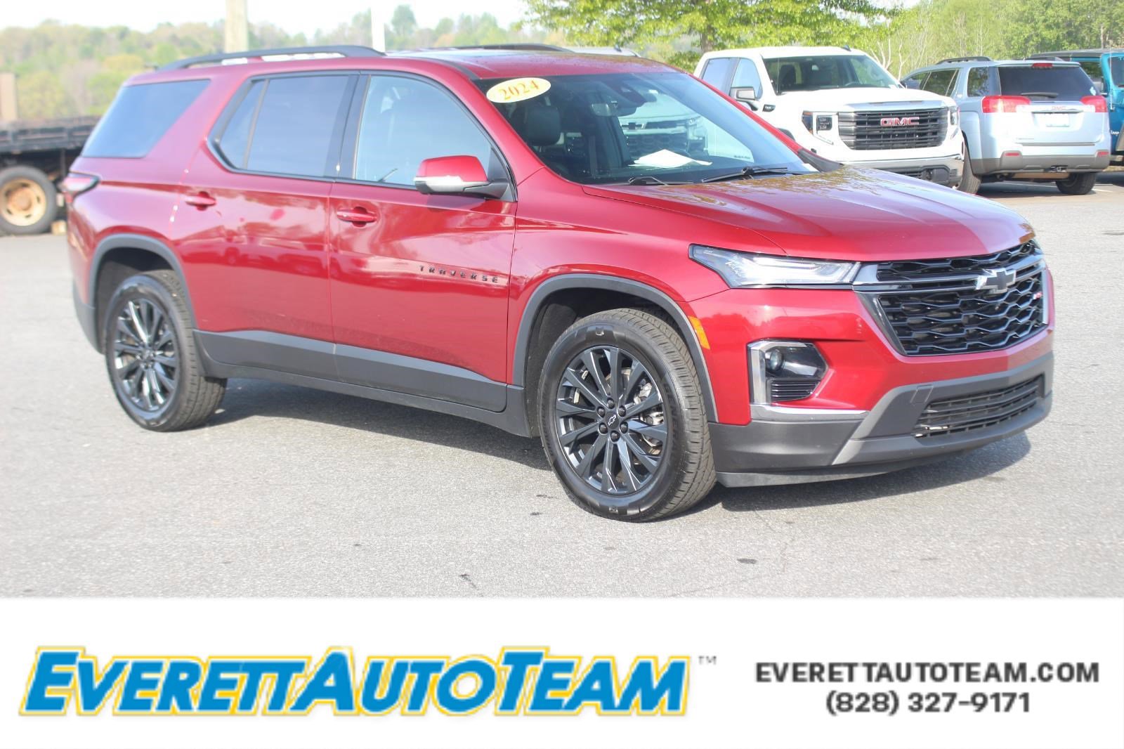 Used 2024 Chevrolet Traverse RS w/ LPO, Floor Liner Package