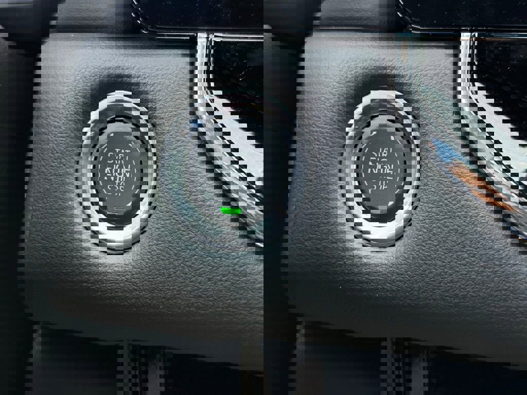 New 2026 GMC Canyon Elevation w/ Convenience Package image 30