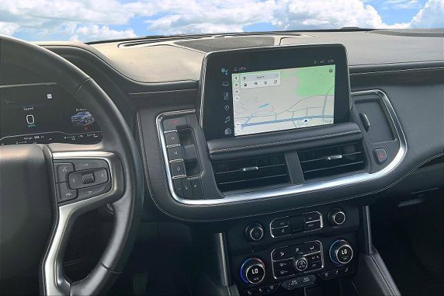 Used 2023 Chevrolet Suburban Premier image 9