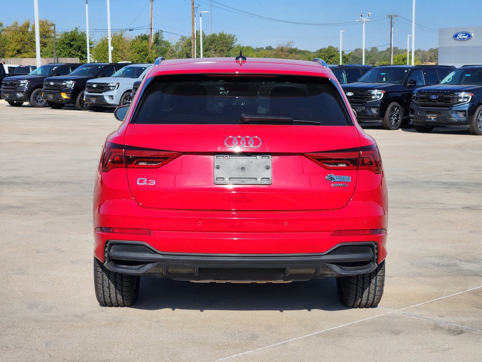 Used 2023 Audi Q3 2.0T Premium Plus w/ Premium Plus Package AWD/4WD image 8