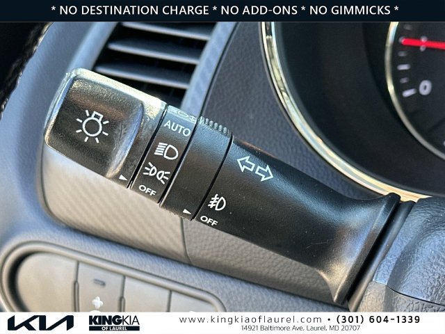 Used 2015 Kia Forte EX w/ Premium Package FWD image 11