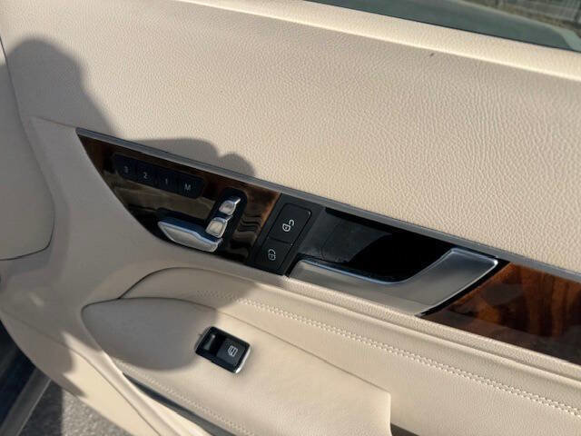 Used 2014 Mercedes-Benz E 550 Coupe image 24