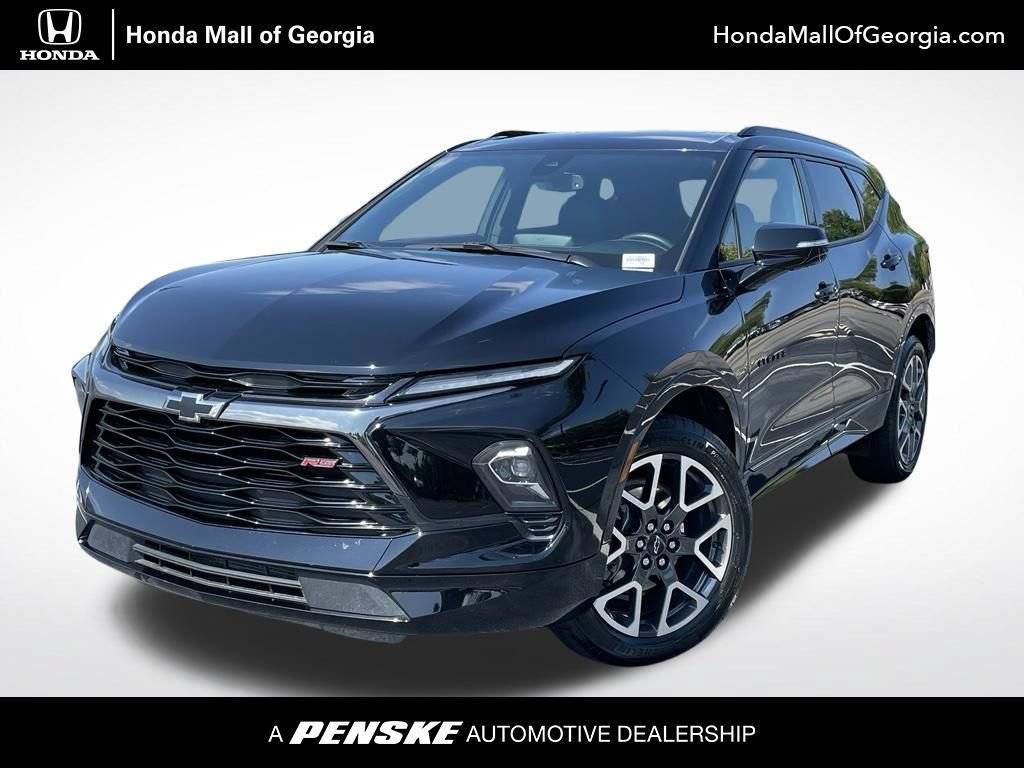 Used 2025 Chevrolet Blazer RS FWD image 1