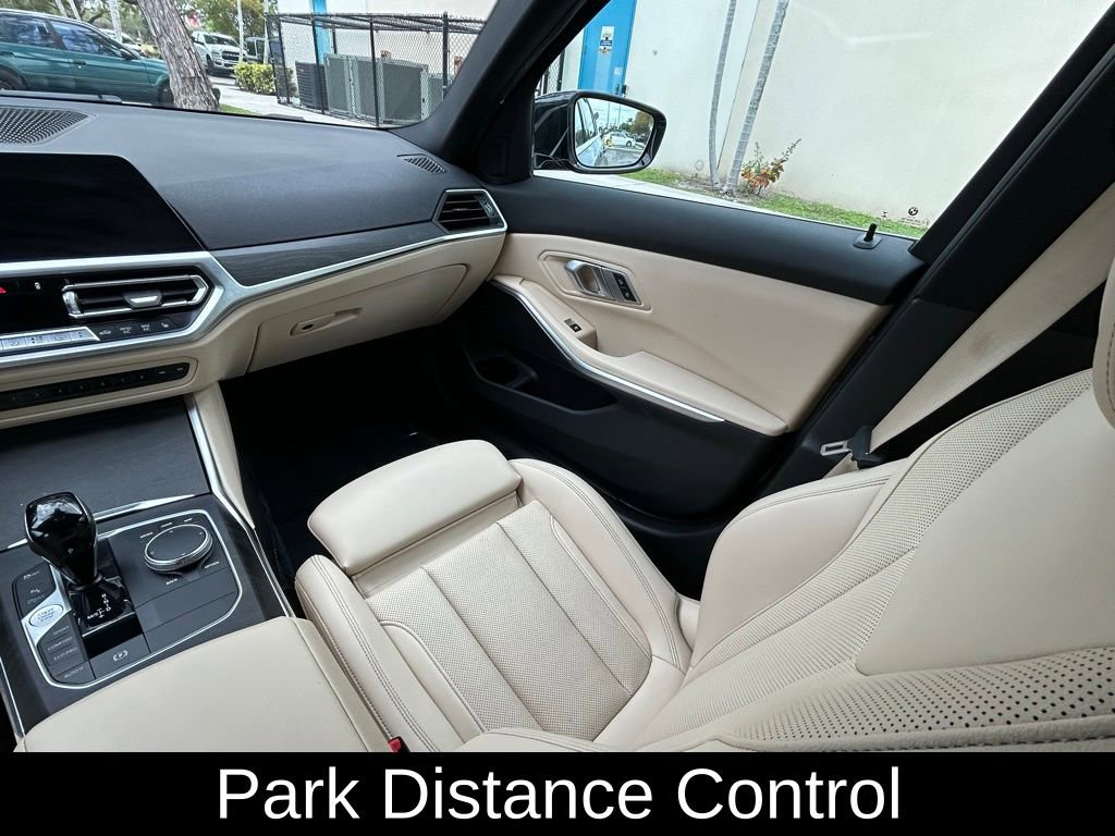 Used 2022 BMW 330i Sedan w/ Driving Assistance Package image 11