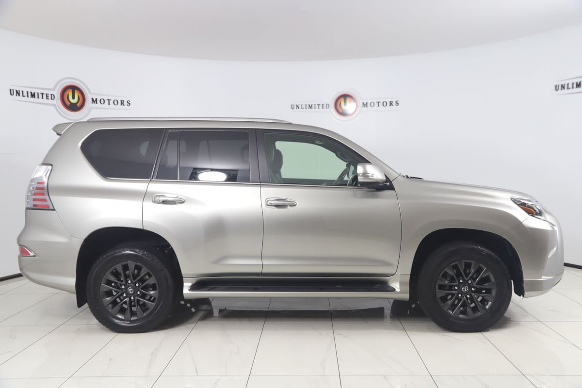 Used 2020 Lexus GX 460 Premium AWD/4WD image 2