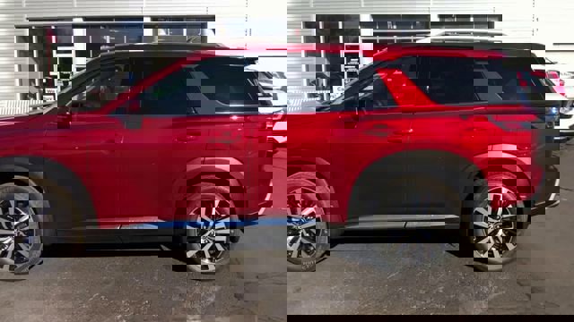 New 2025 Nissan Pathfinder Platinum image 5