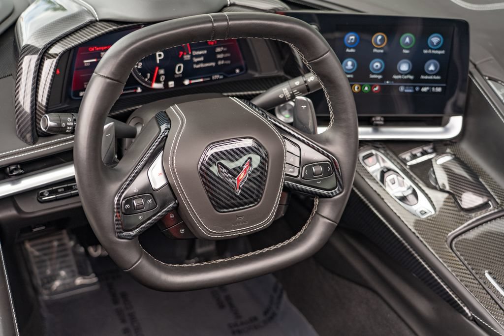 Used 2022 Chevrolet Corvette Stingray Premium Cpe w/ Z51 Performance Package RWD image 18
