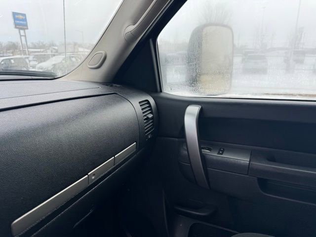 Used 2014 Chevrolet Silverado 2500 LT w/ Z71 Appearance Package image 13