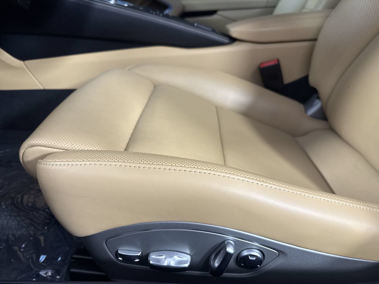 Used 2021 Porsche 718 Cayman S RWD image 18