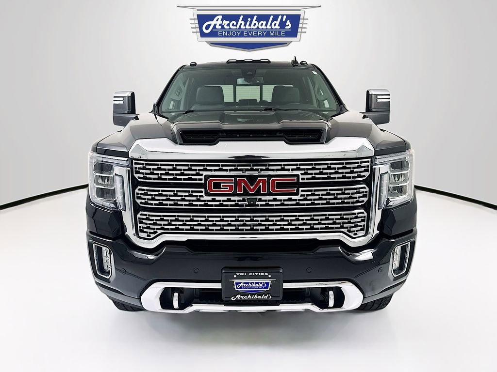 Used 2022 GMC Sierra 3500 Denali image 2