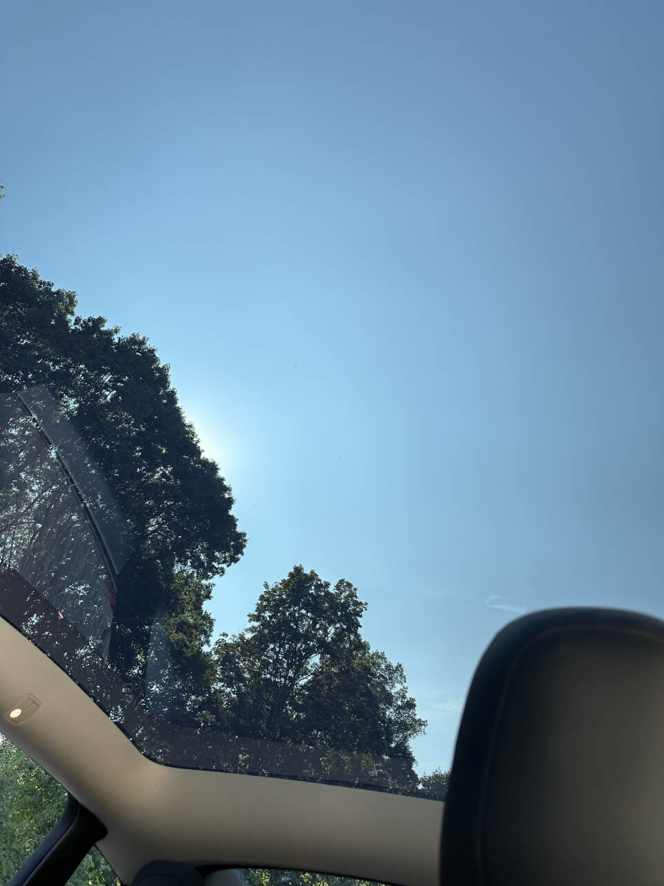 Used 2021 Tesla Model Y Long Range image 32