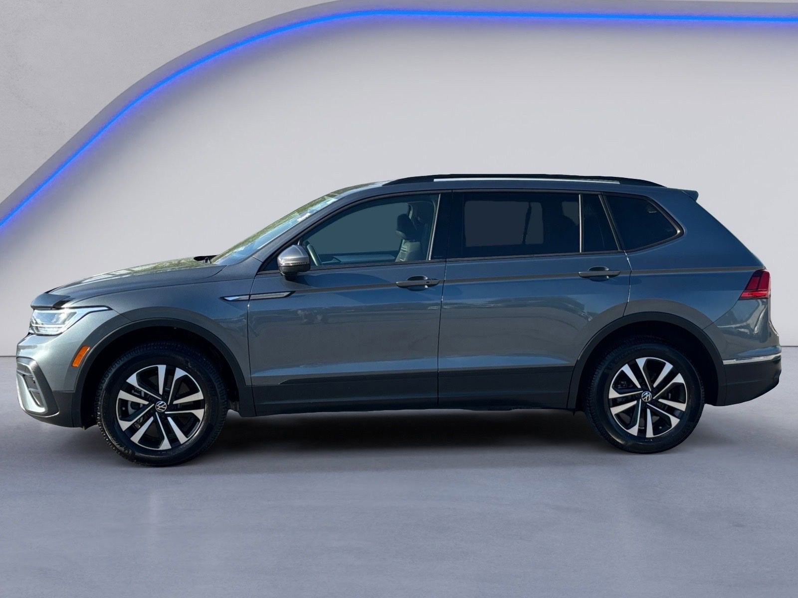Used 2024 Volkswagen Tiguan S AWD/4WD image 13
