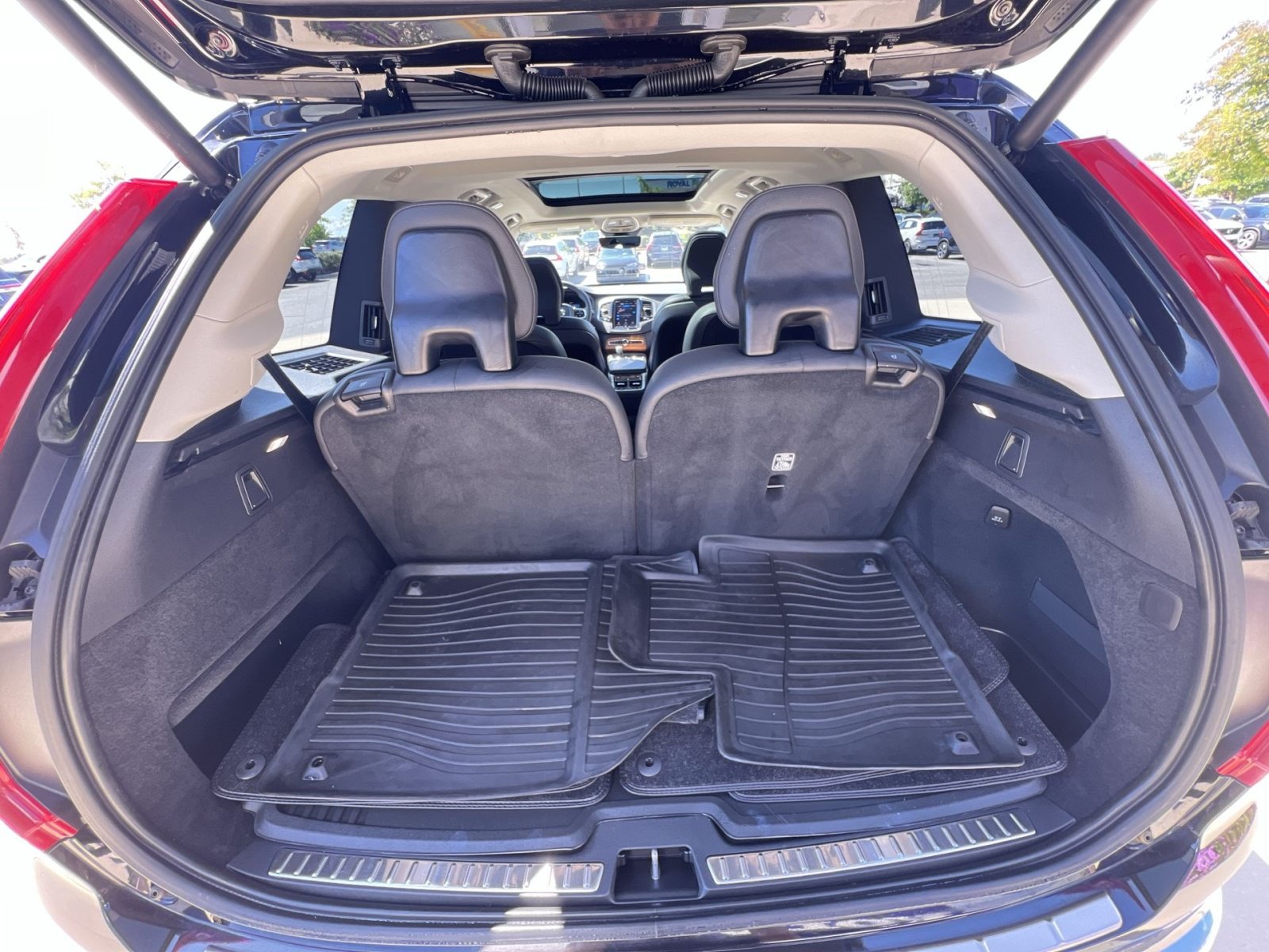 Used 2023 Volvo XC90 B6 Plus w/ Protection Package AWD/4WD image 27
