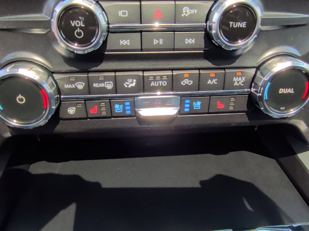 New 2027 Ford F350 Lariat w/ Chrome Package AWD/4WD image 29