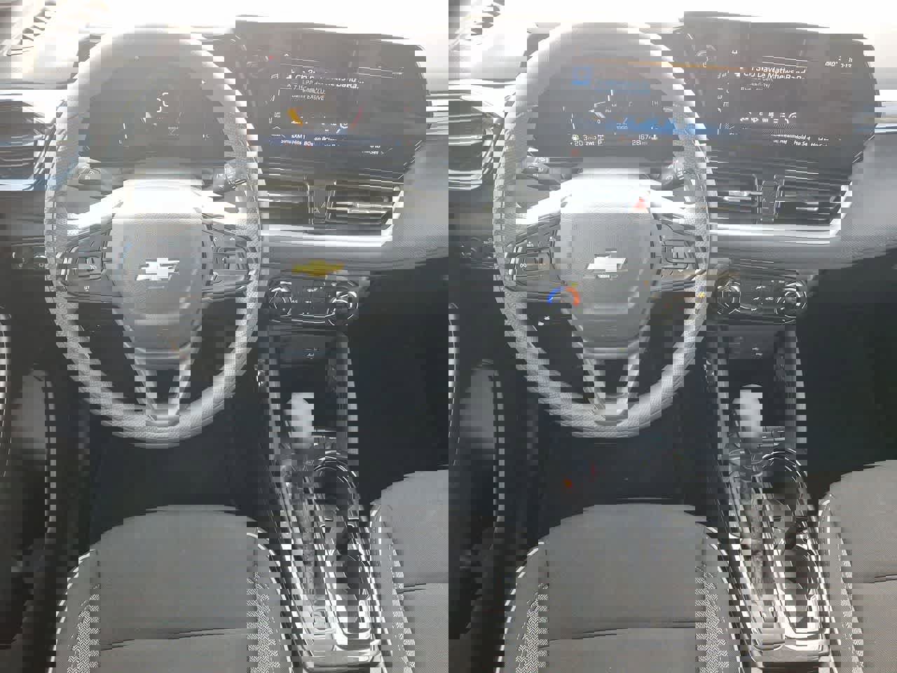 Used 2025 Chevrolet TrailBlazer LT image 27