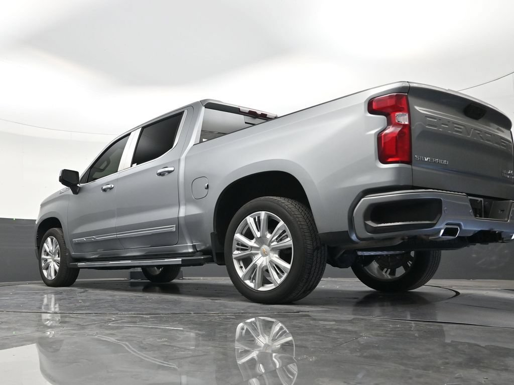 Used 2024 Chevrolet Silverado 1500 High Country w/ High Country Premium Package AWD/4WD image 22