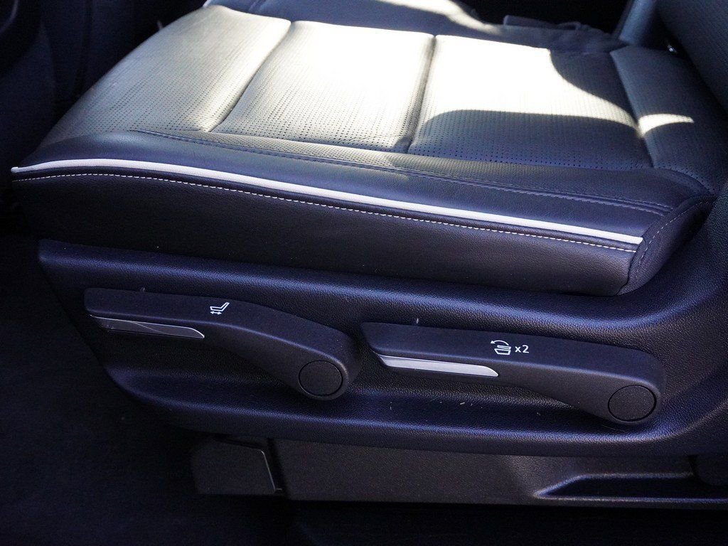 Used 2023 Cadillac Escalade Sport image 38