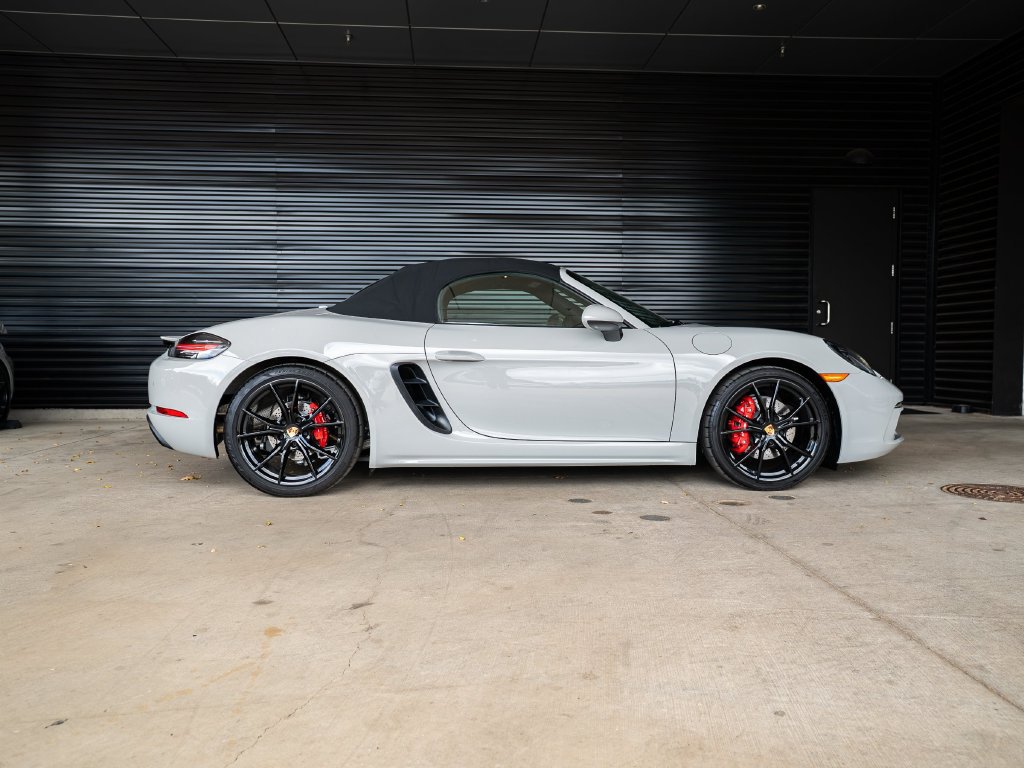 Certified 2025 Porsche 718 Boxster S RWD image 8