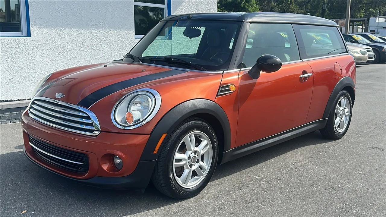 Used 2013 MINI Cooper Clubman FWD image 2