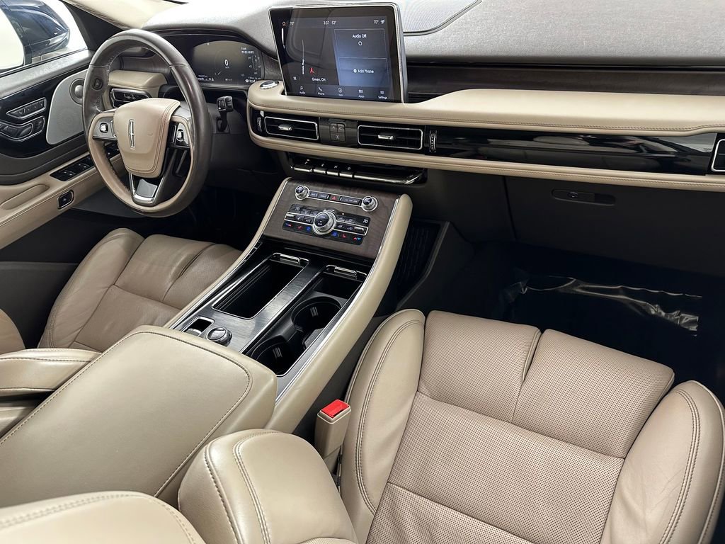 Used 2020 Lincoln Aviator Reserve w/ Equipment Group 202A image 38