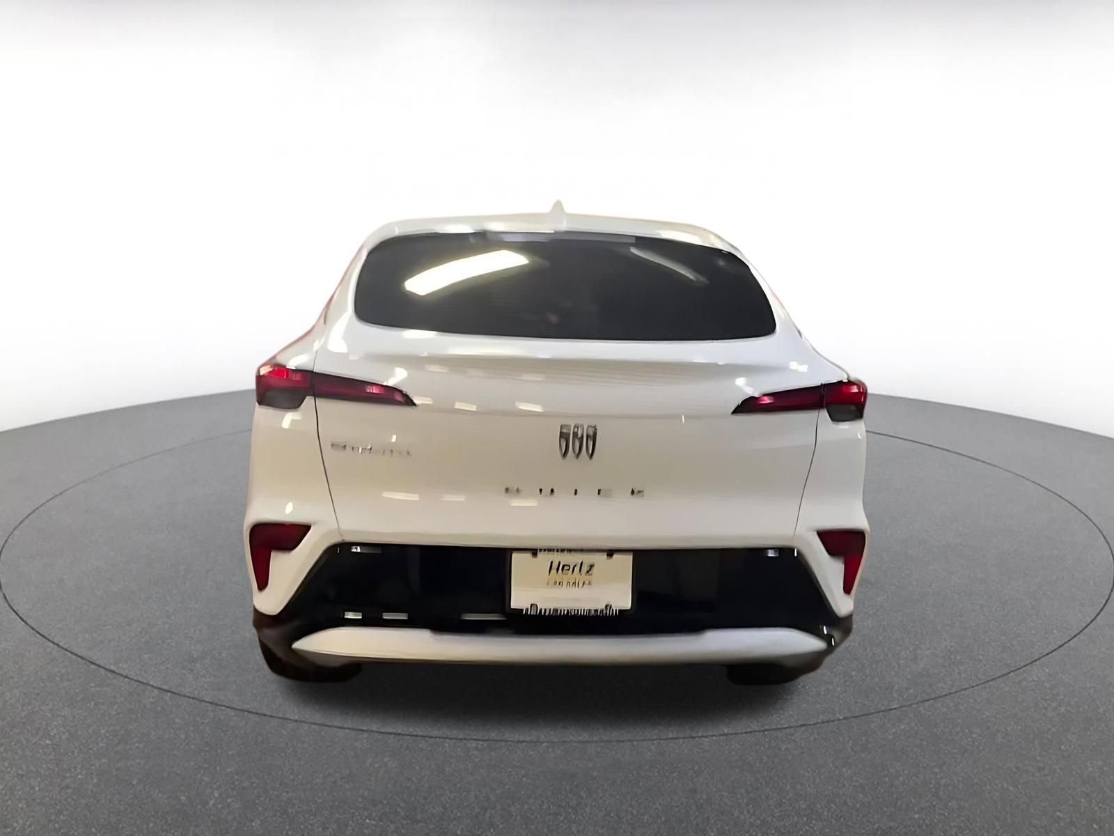 Used 2025 Buick Envista Sport Touring image 12