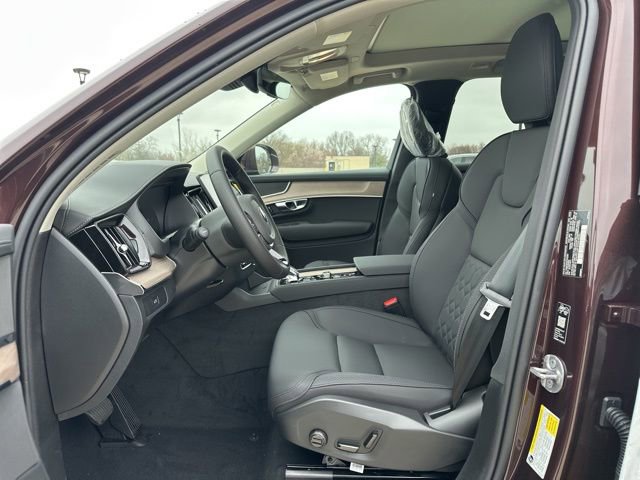 New 2026 Volvo XC90 B5 Core w/ Protection Package Premier image 14
