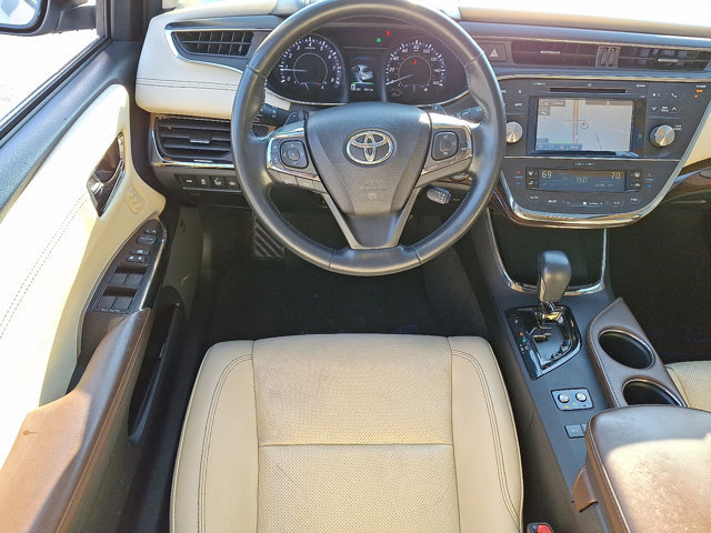 Used 2015 Toyota Avalon Limited image 12