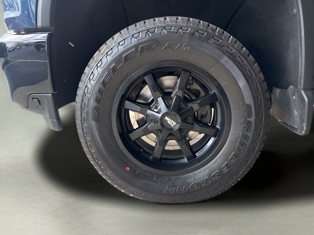 Used 2020 Chevrolet Silverado 2500 Custom w/ Custom Value Package image 35