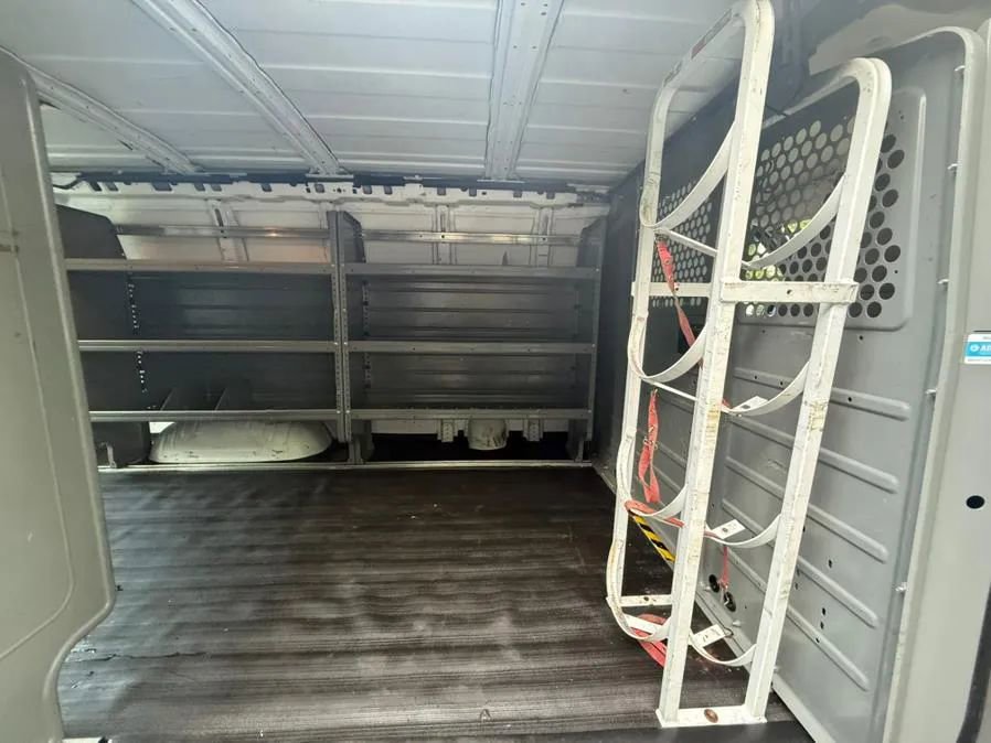 Used 2014 GMC Savana 2500 image 16