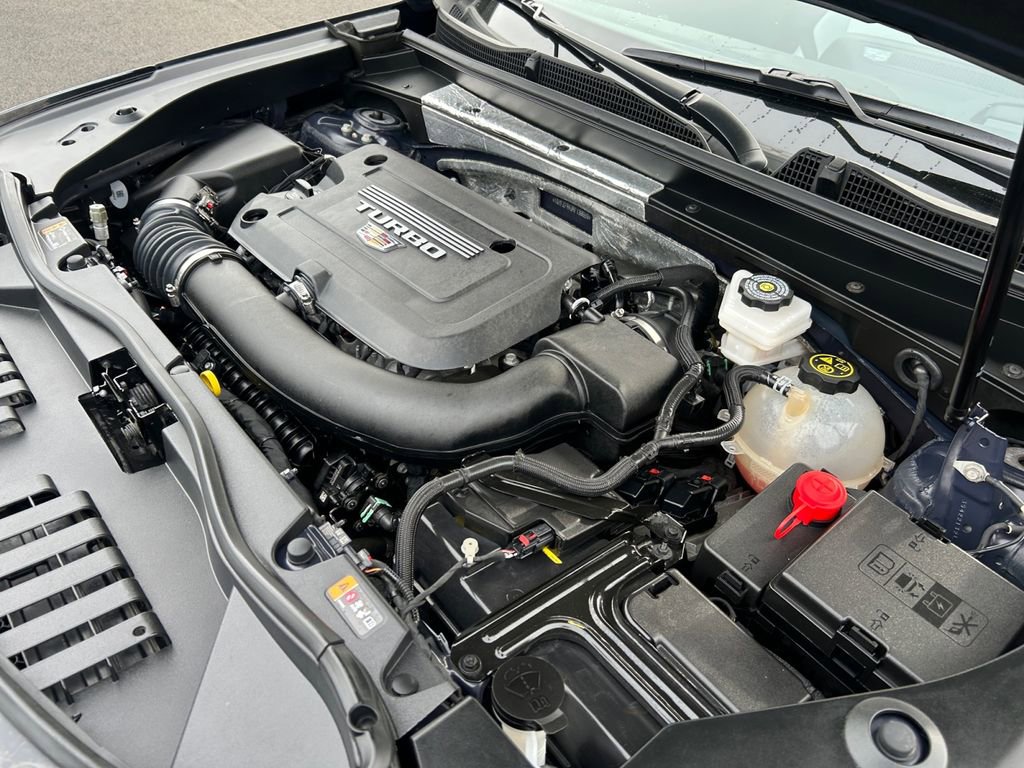 Used 2024 Cadillac XT4 Sport image 30