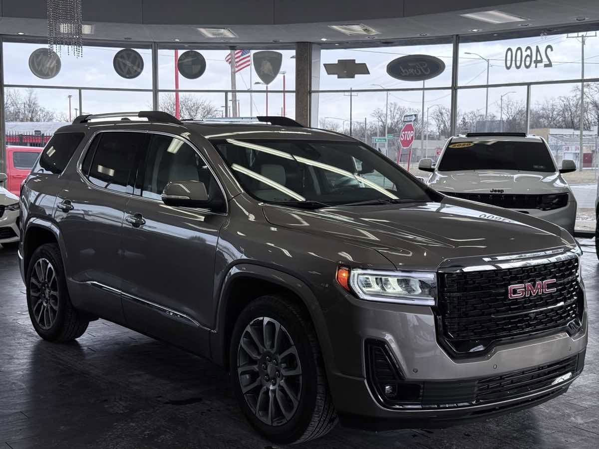 Used 2023 GMC Acadia Denali w/ Denali Ultimate Package