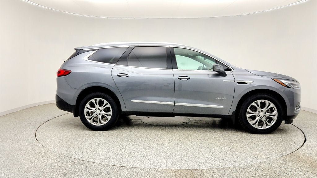Used 2019 Buick Enclave Avenir FWD image 4