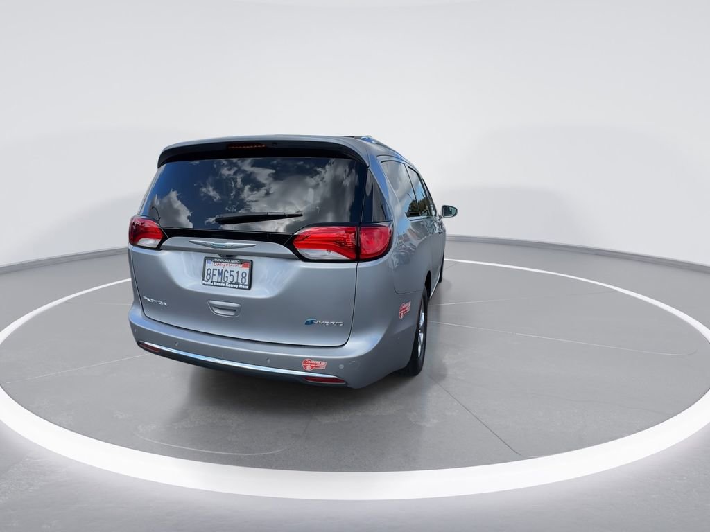 Used 2018 Chrysler Pacifica Limited w/ Advanced Safetytec Group FWD image 13