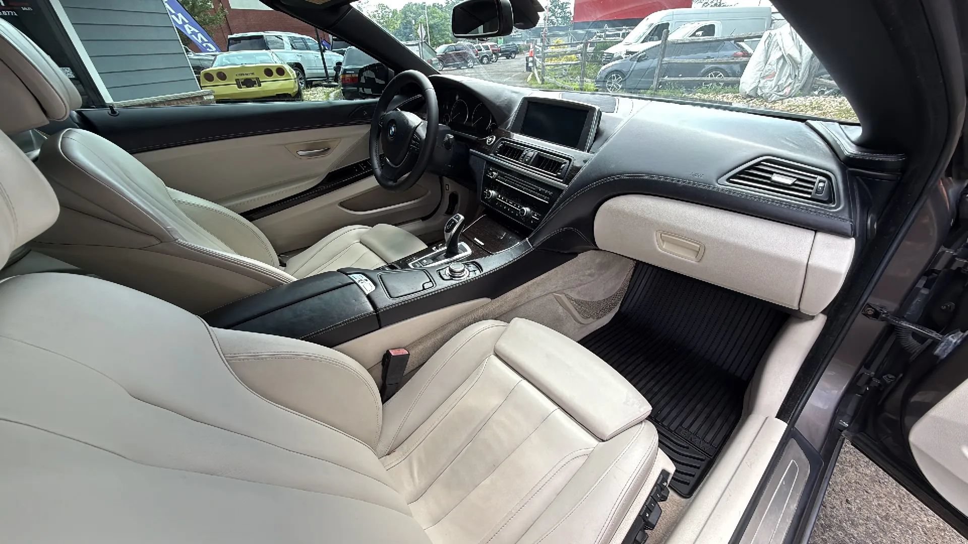 Used 2012 BMW 650i Convertible RWD image 17