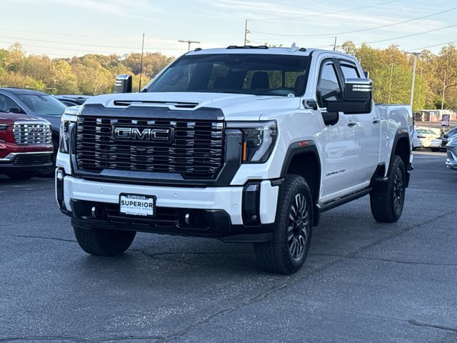 Used 2024 GMC Sierra 2500 Denali Ultimate AWD/4WD image 13