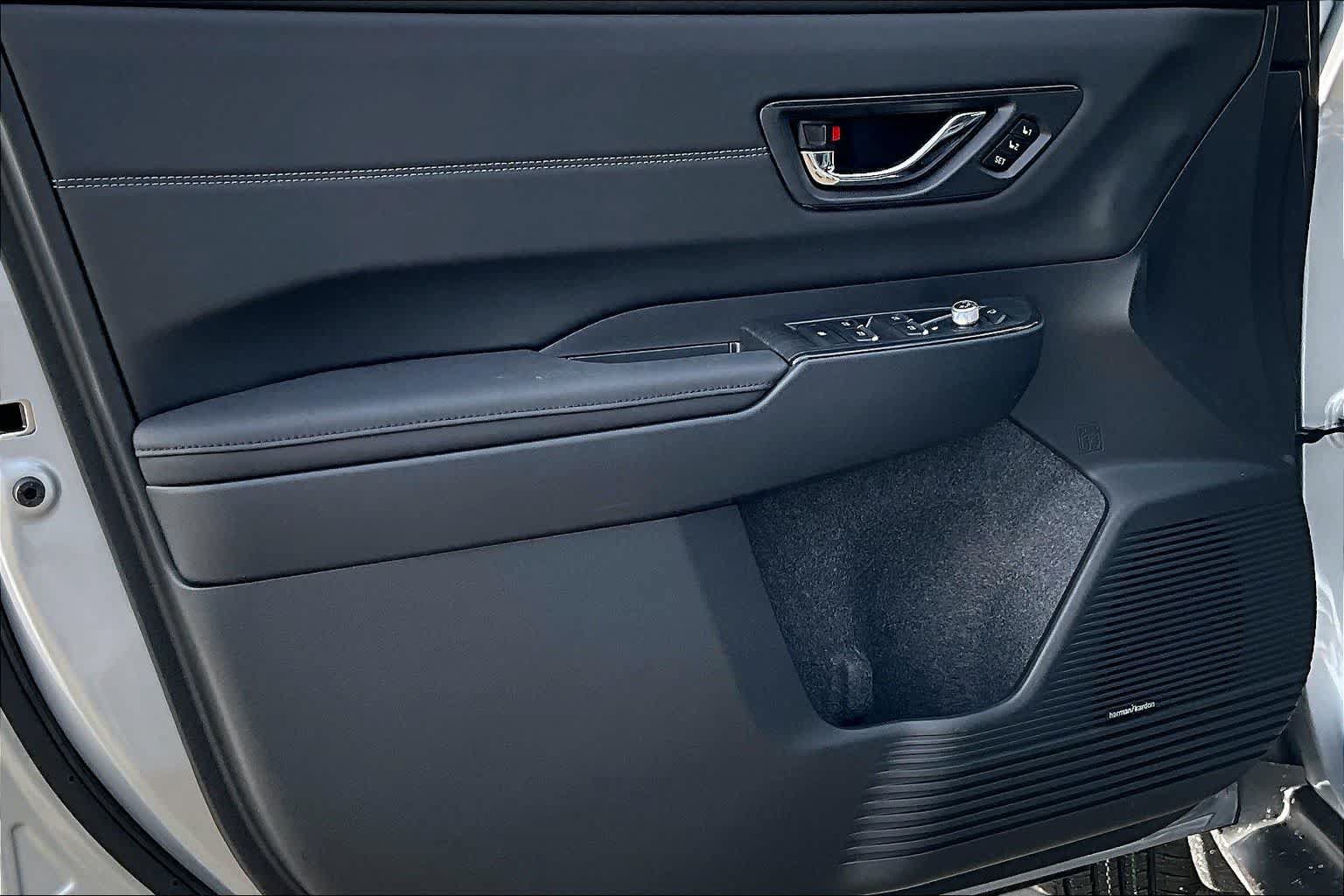 New 2026 Subaru Outback Touring XT AWD/4WD image 10