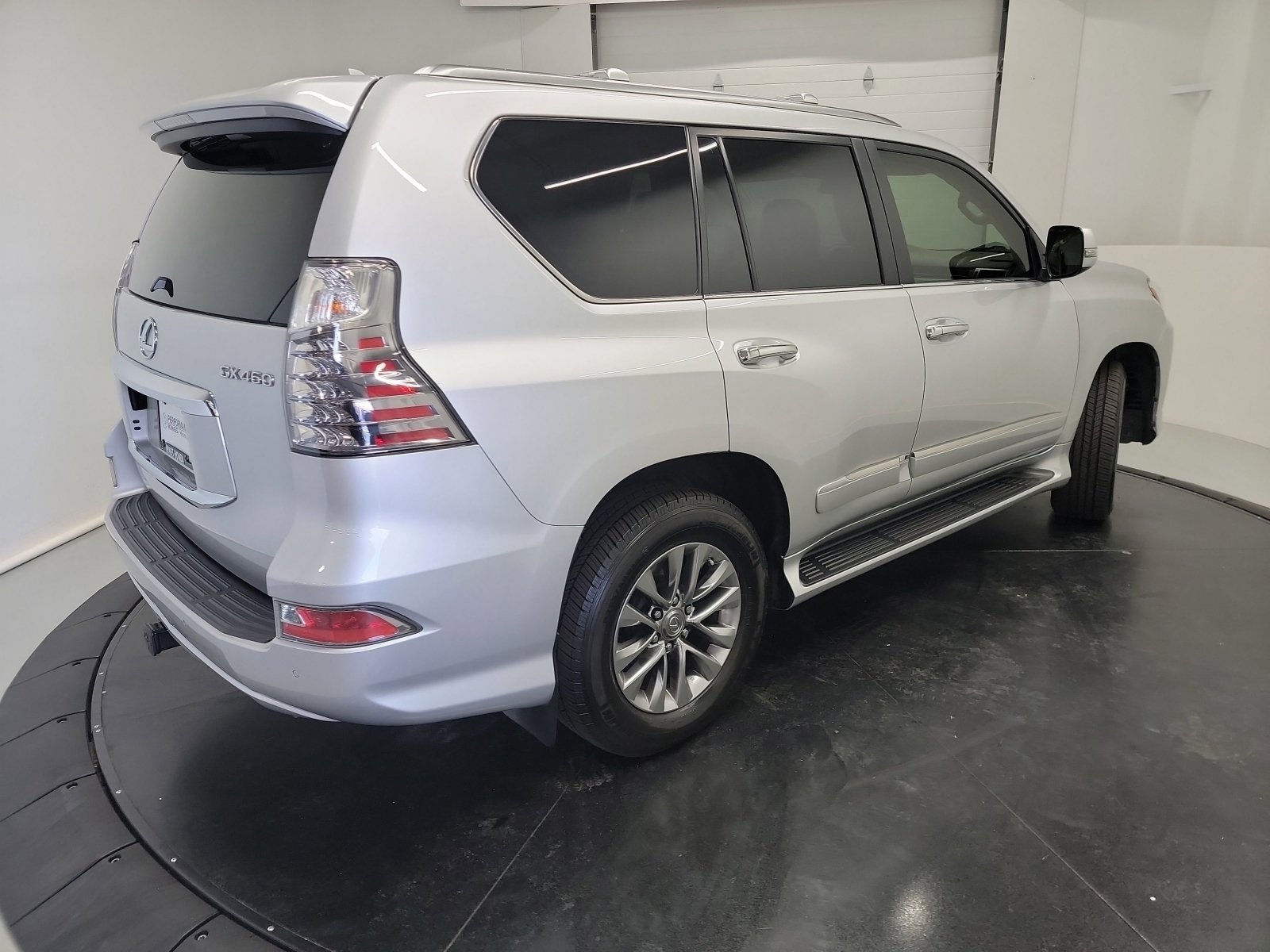 Used 2014 Lexus GX 460 Luxury image 9