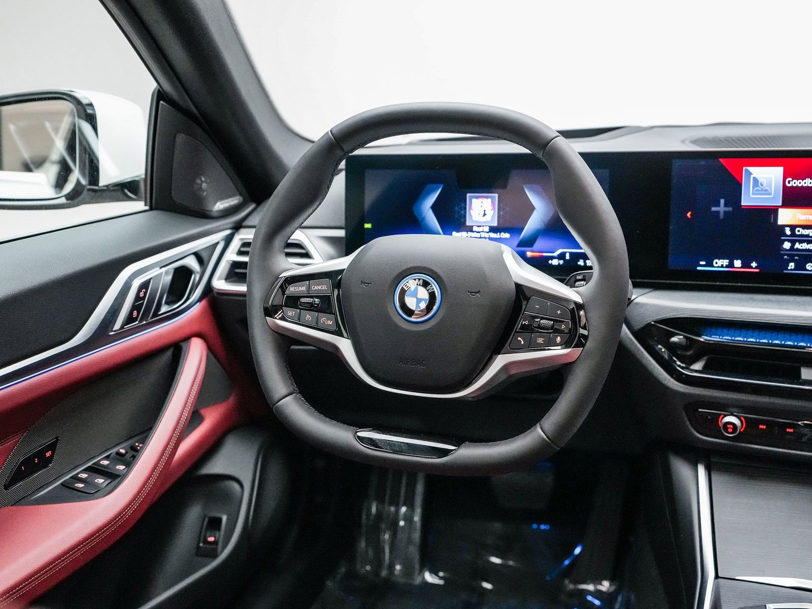 Certified 2025 BMW i4 eDrive40 w/ Premium Package RWD image 16