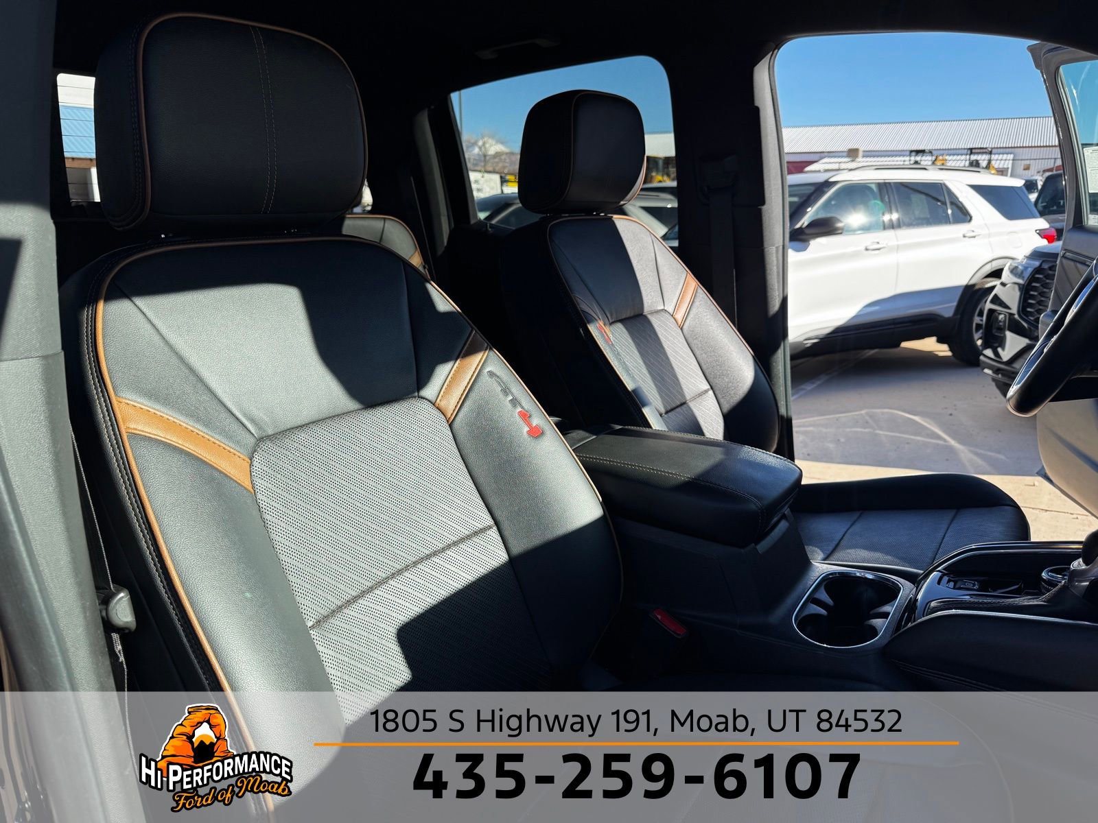 Used 2023 GMC Canyon AT4 w/ AT4 Premium Package image 31