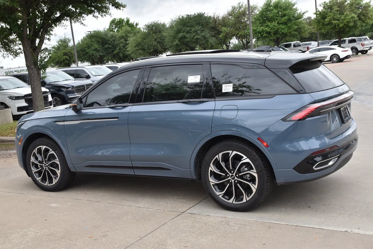 New 2026 Lincoln Nautilus Reserve AWD/4WD image 17
