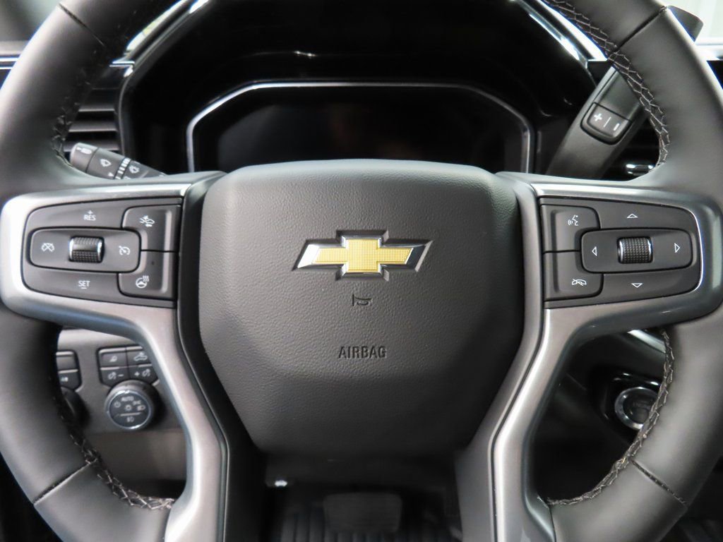 Used 2025 Chevrolet Silverado 2500 LT image 55