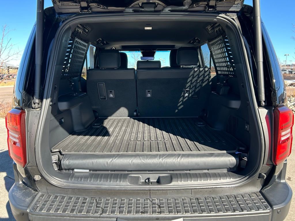 Used 2024 Toyota Land Cruiser image 27