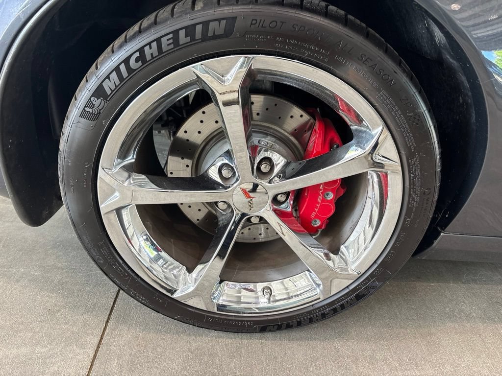 Used 2013 Chevrolet Corvette Grand Sport w/ 2LT Preferred Equipment Group RWD image 8