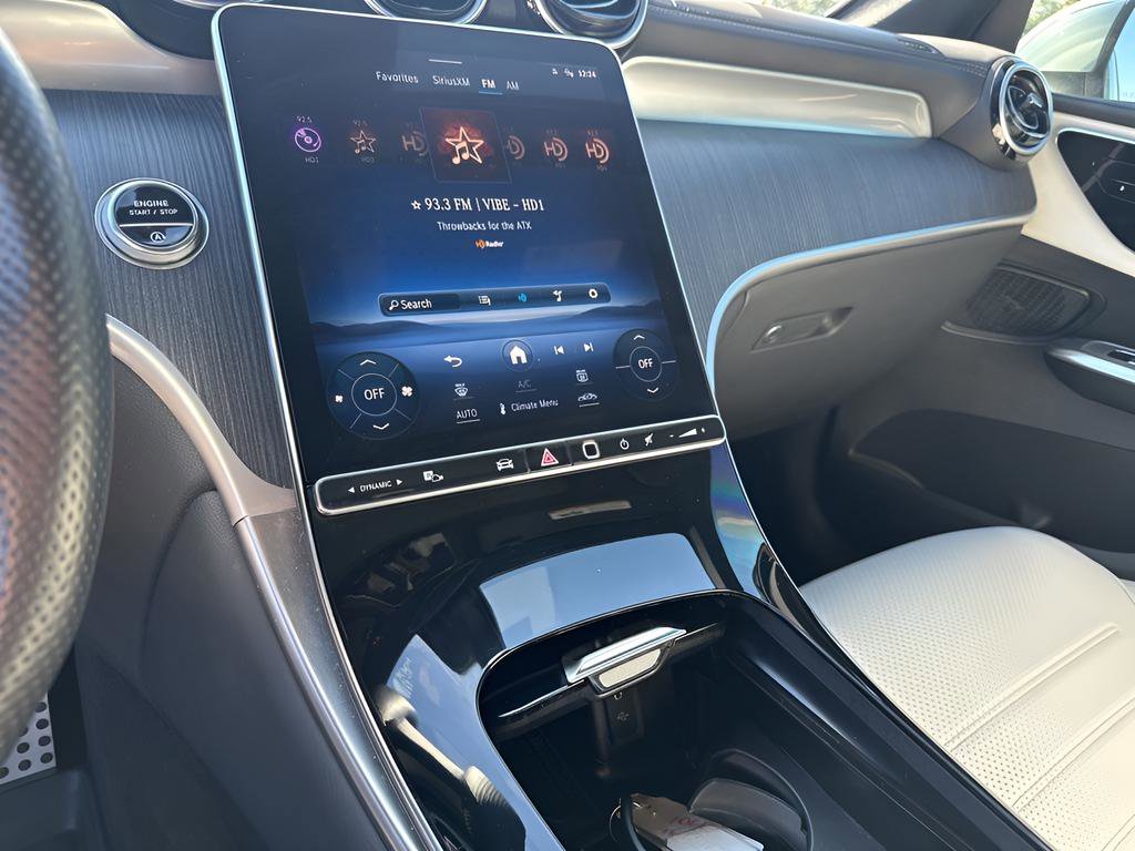 Used 2024 Mercedes-Benz GLC 300 4MATIC w/ AMG Line image 33